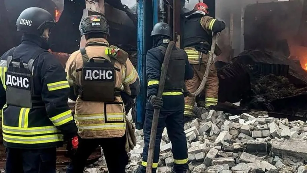 Children among 14 dead in Russian attack on Ukrainian city, say officials