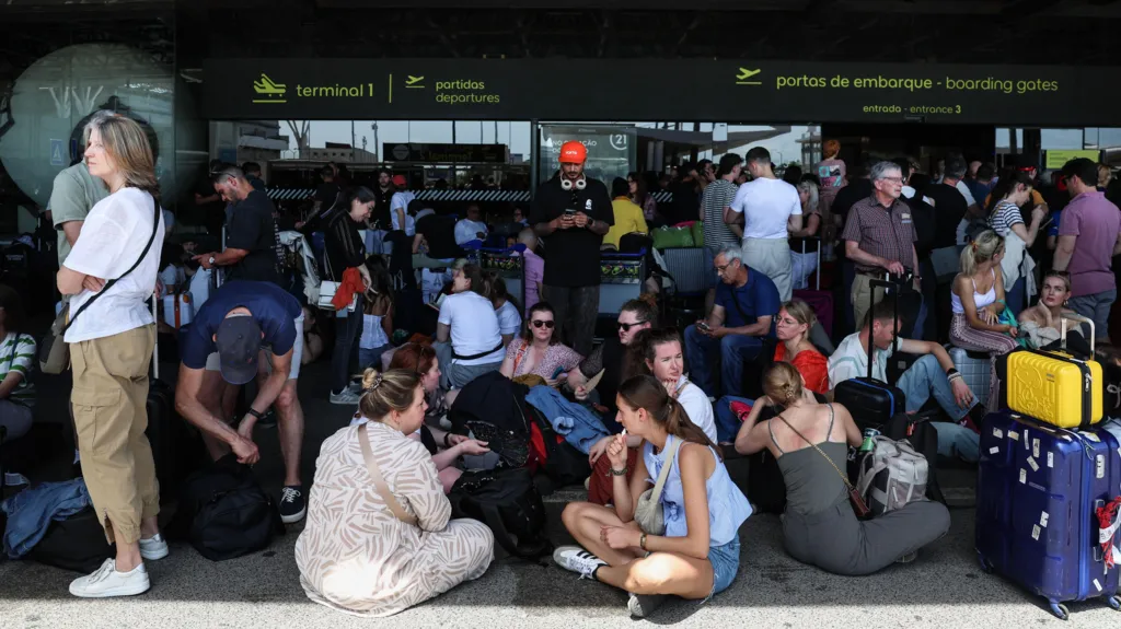'Everything went off': How Spain and Portugal's massive power cut unfolded