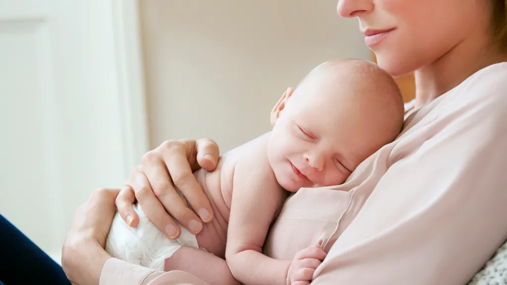 Women to continue having babies later in life, says ONS