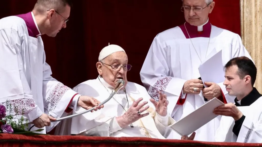 Pope Francis&#039; last public appearance on Easter Sunday