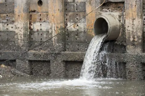 England sewage spills hit record 3.6m hours last year
