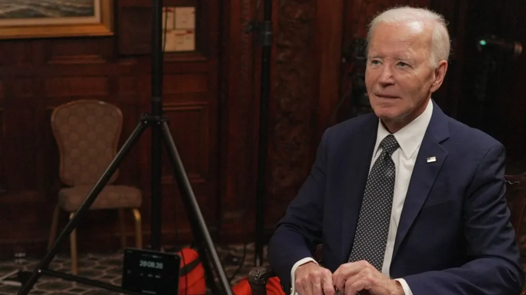 Oh my God, it&#039;s Rob! - Pope&#039;s brother speaks of joy