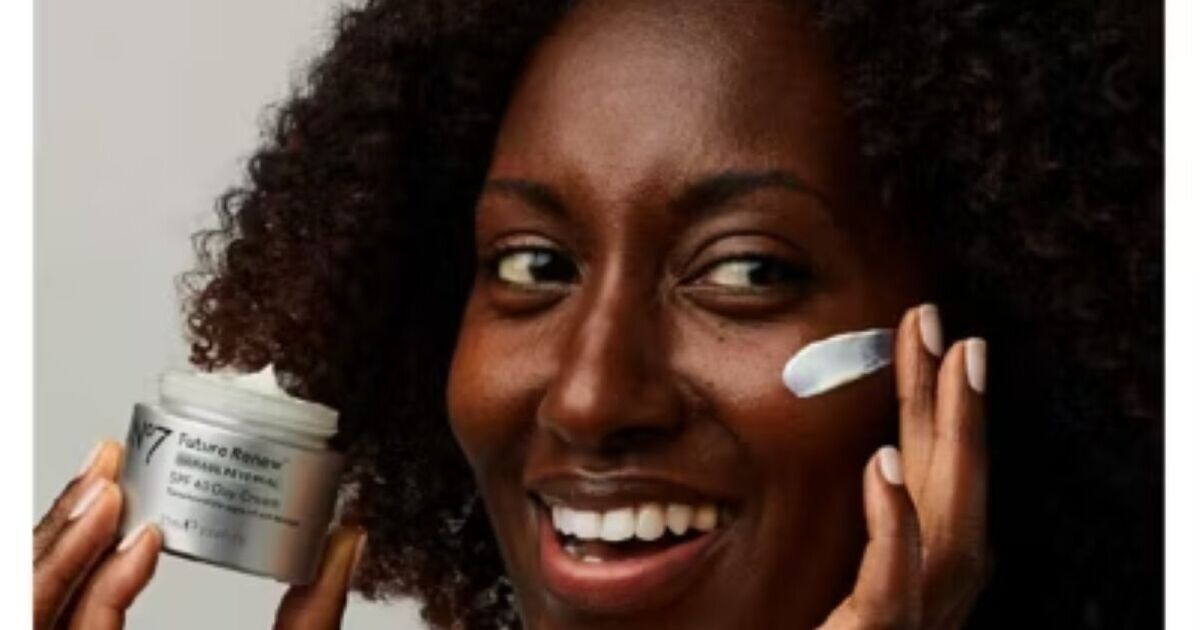 Boots slashes 20% off No7 anti-ageing SPF cream that 'improves fine lines'