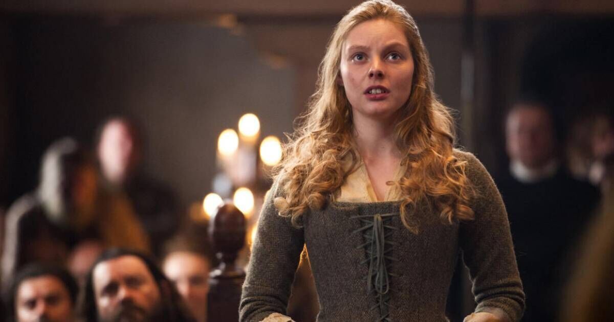 Outlander actress shares five month pregnancy update as Netflix star sends sweet message