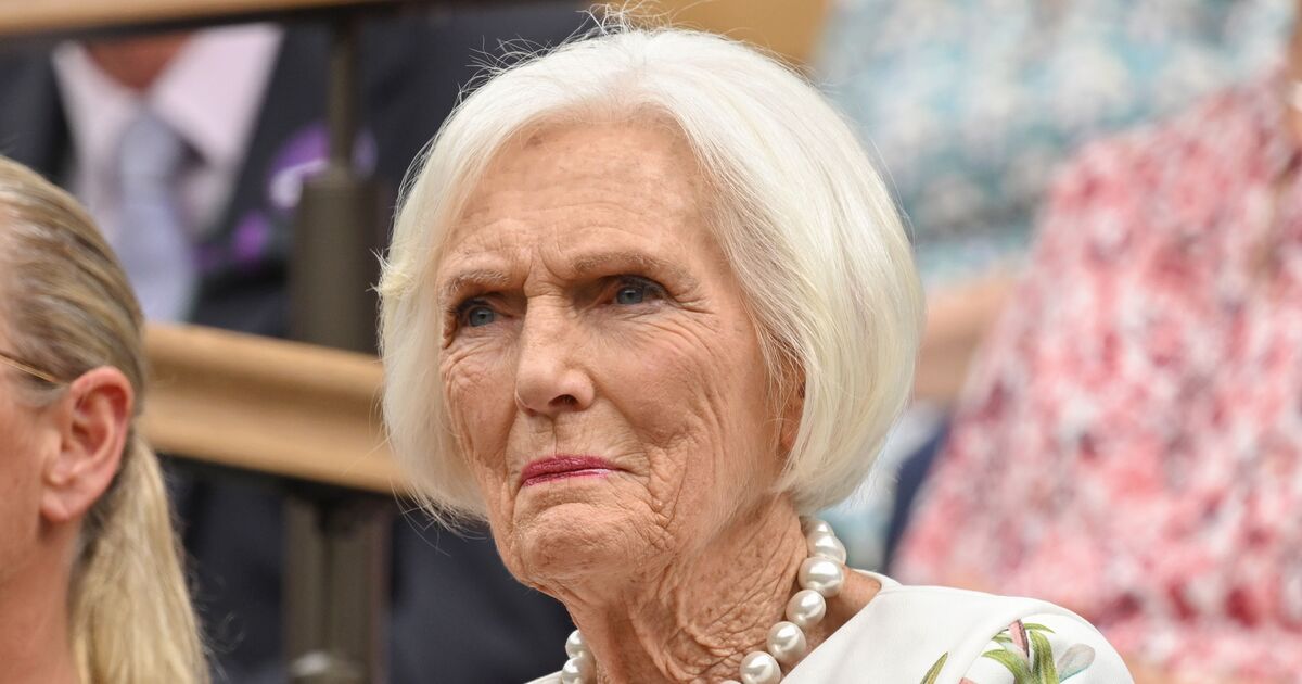 Mary Berry issues seven-word warning as she admits leaving house to avoid row with husband