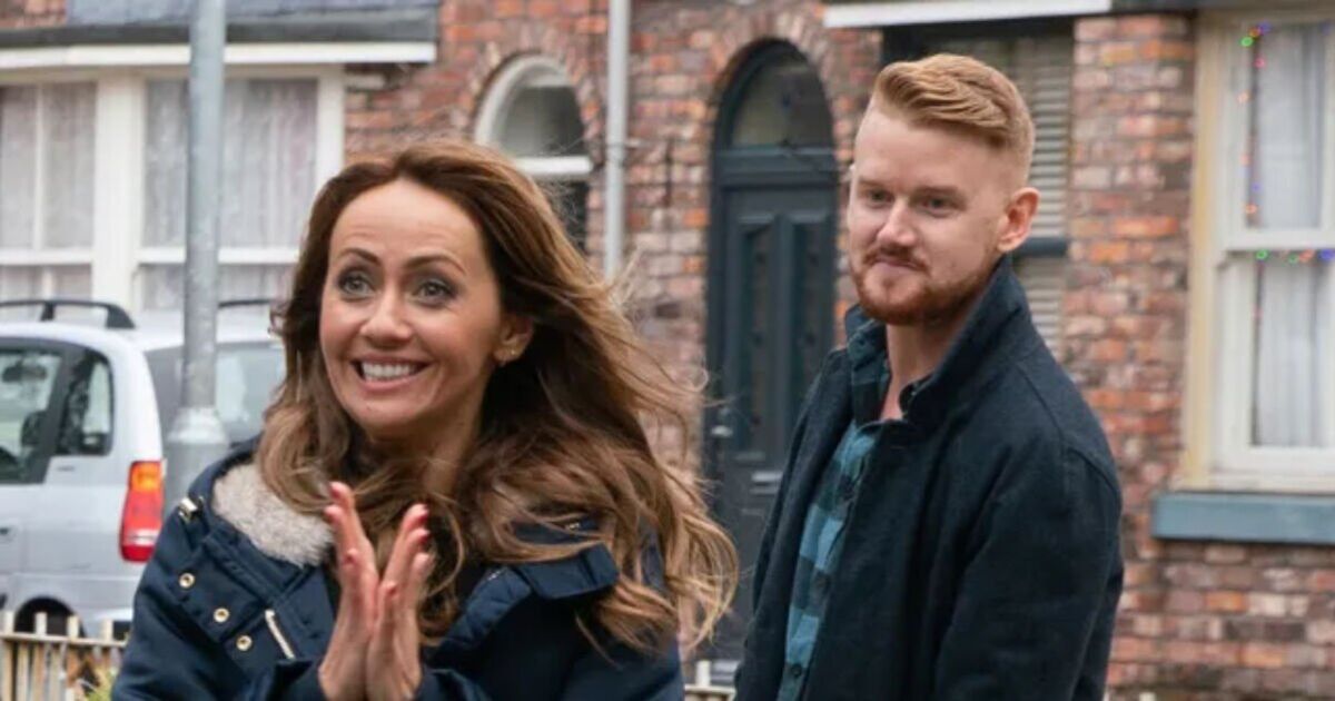 Coronation Street turns &#039;toxic&#039; behind the scenes as cast caught in war
