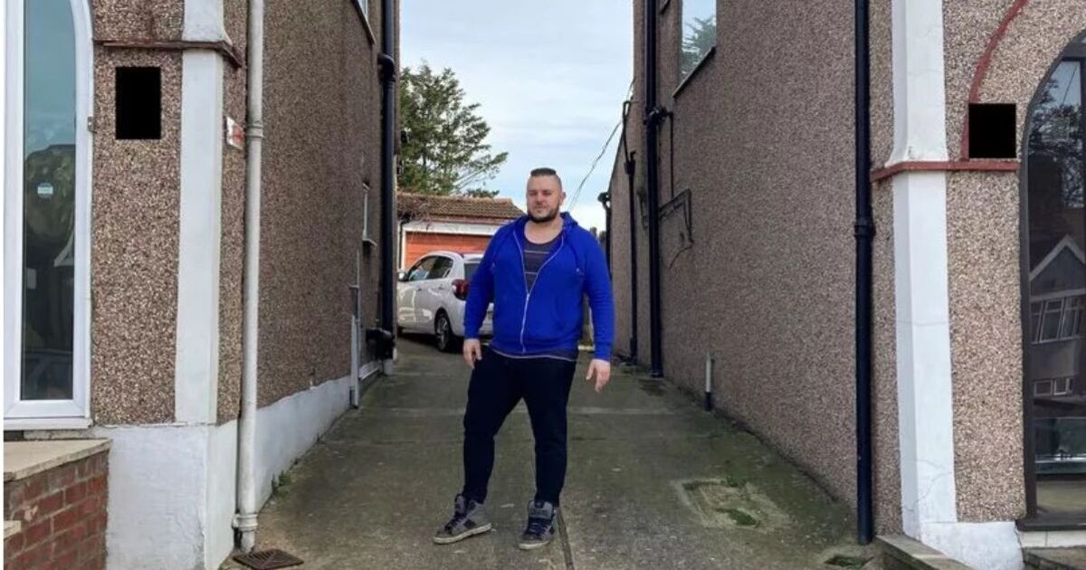 The bitter neighbour feud over driveway – for 1 outrageous reason