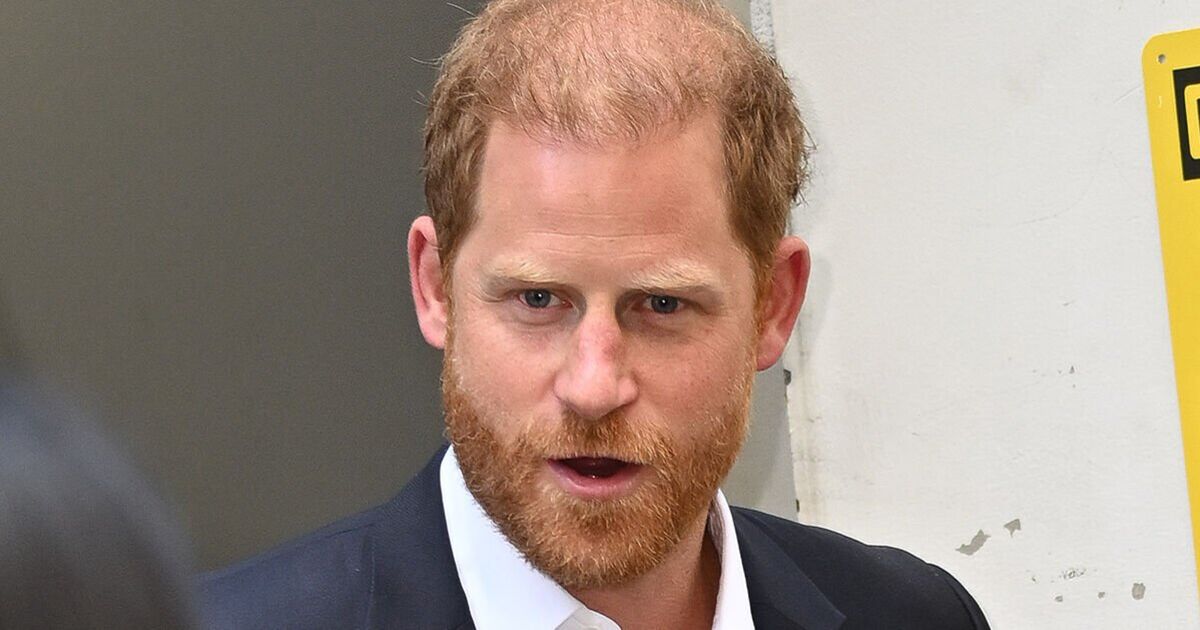 Expert reveals real reason &#039;bitter&#039; Prince Harry is hitting out at royals