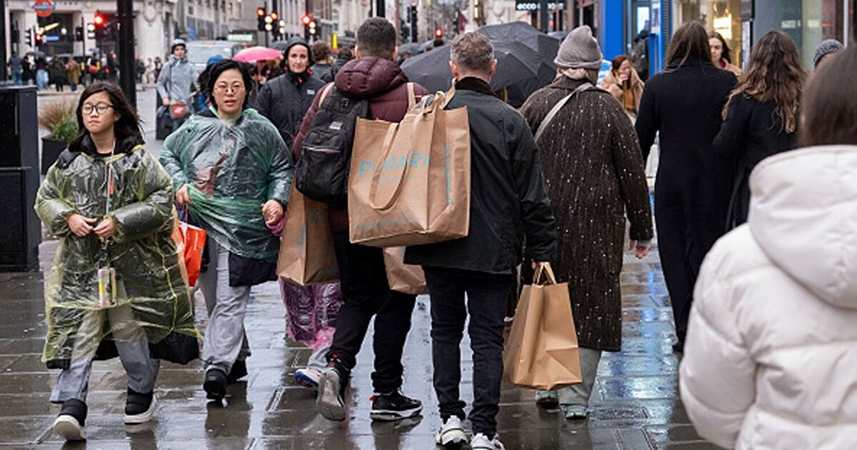 UK weather maps show heavy rain threatening to ruin holidays in May half-term