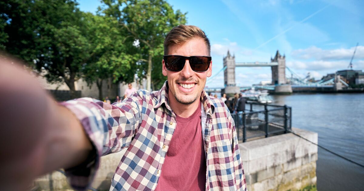 Expert urges Brits to start wearing sunglasses from this specific date