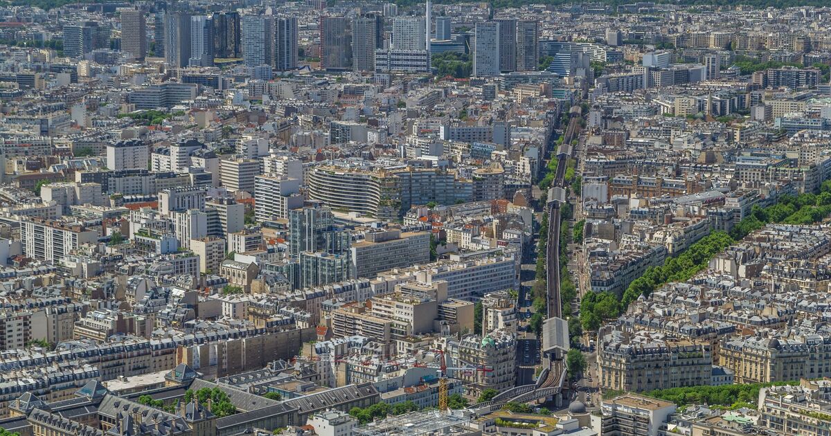 The train linking 2 beautiful European cities operating once more after 19 months