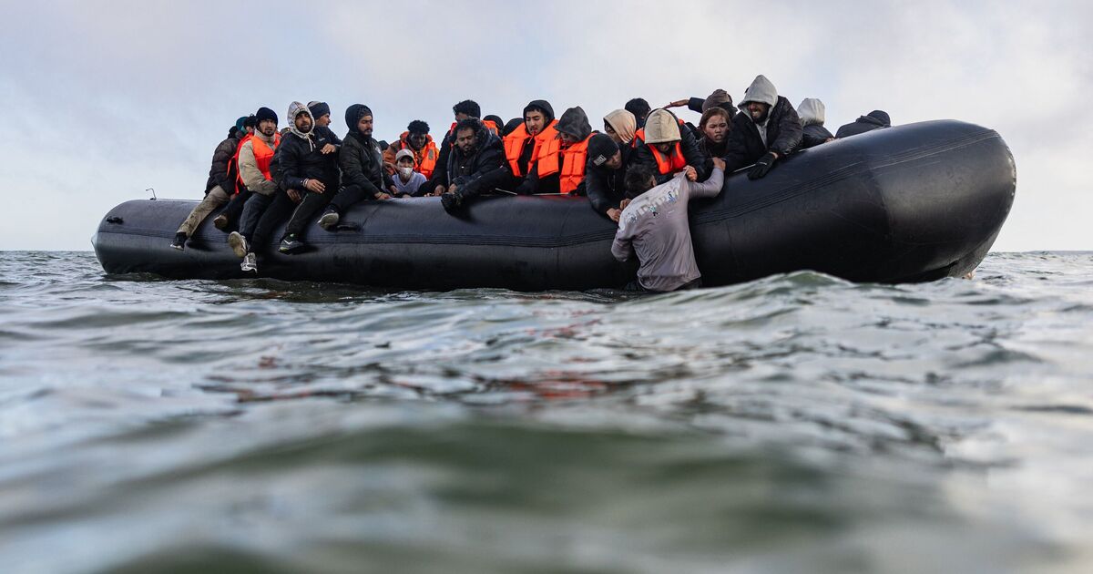 France finally admits it needs to step up and &#039;deal&#039; with illegal migrant crossings