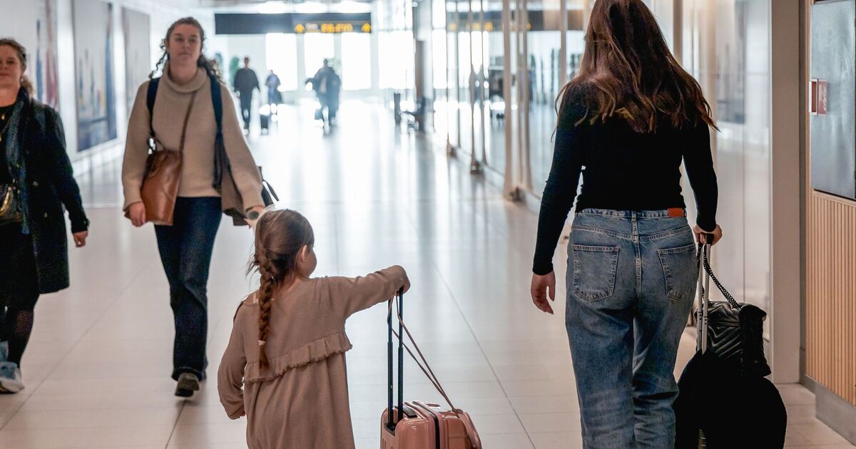 Five documents split parents with children need at the airport