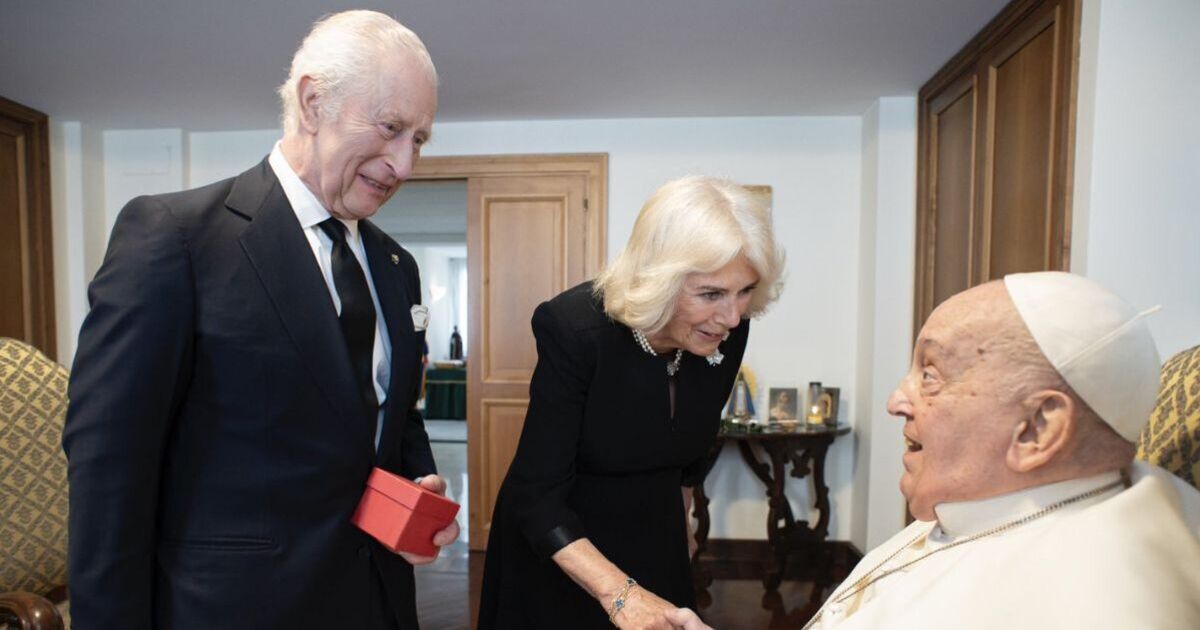 First picture of King Charles&#039;s secret meeting with Pope Francis amid health fears