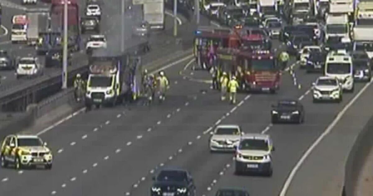 M25 traffic LIVE: Horror crash and fire sparks major travel chaos on motorway