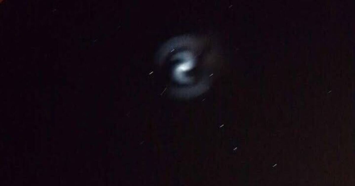 UFO fears across the UK as mysterious &#039;spinning orb&#039; spotted in the sky
