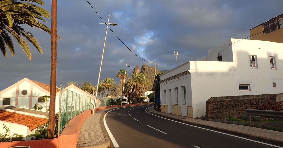 Tenerife landslide sees residents evacuated as officials assess risk of more landslips