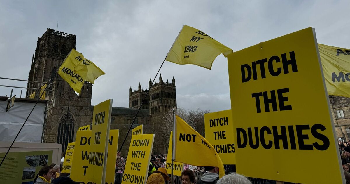 Anti-monarchy campaigners plotting protest against King Charles hit out at police
