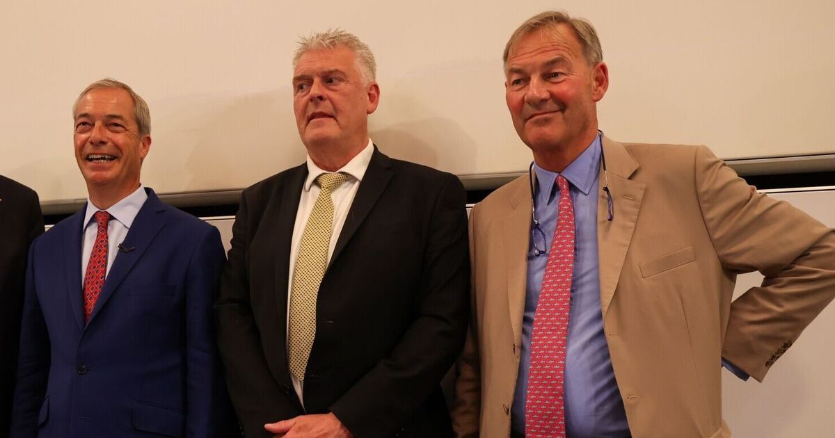 Rupert Lowe to sue Nigel Farage and Reform for defamation over &#039;false&#039; allegations