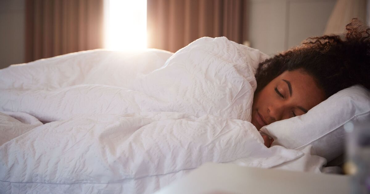 The criss-cross trick that can help you sleep better in warm weather