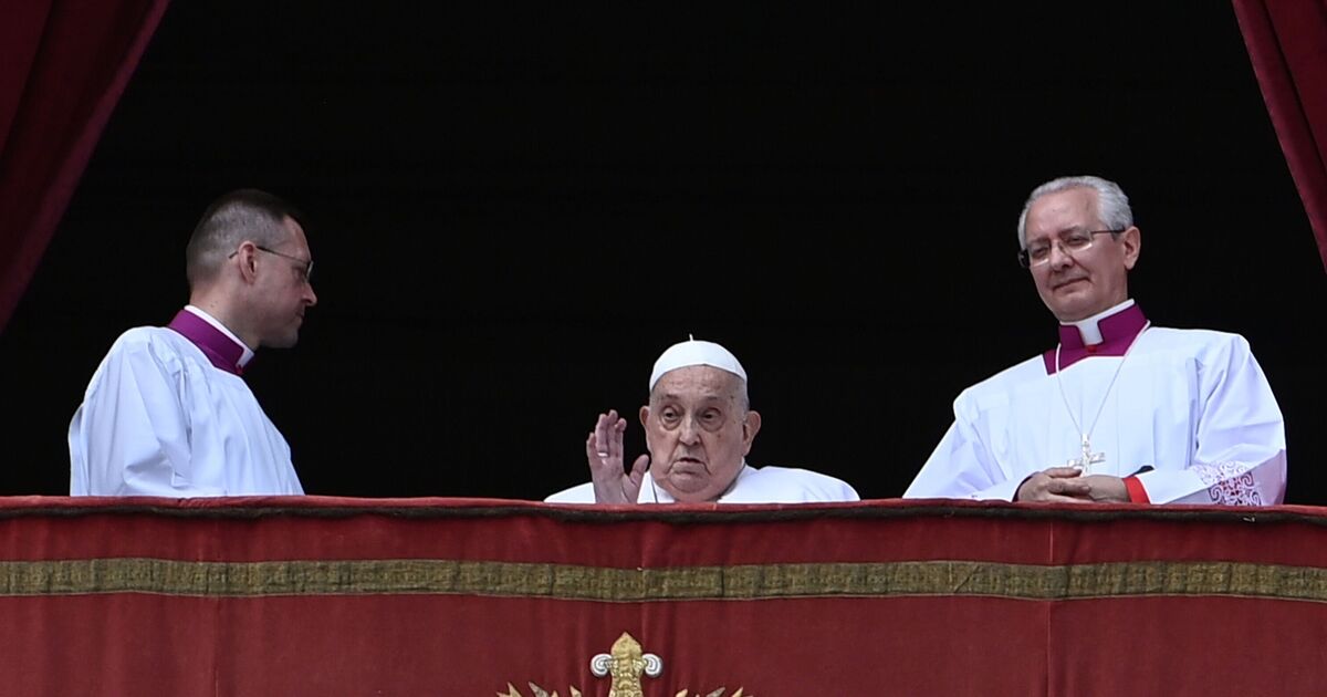 Pope Francis&#039; last appearance on Vatican balcony just 18 hours before his death