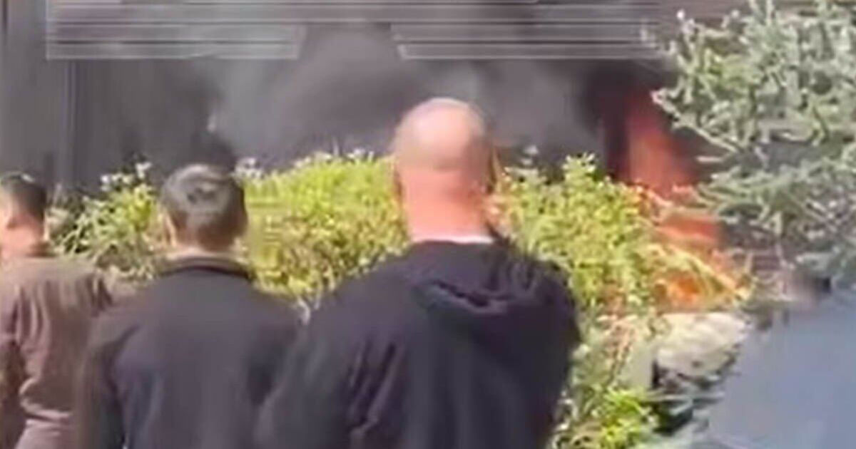 Russia explosion: Car blast kills &#039;serviceman&#039; as &#039;bomb&#039; shatters houses&#039; windows