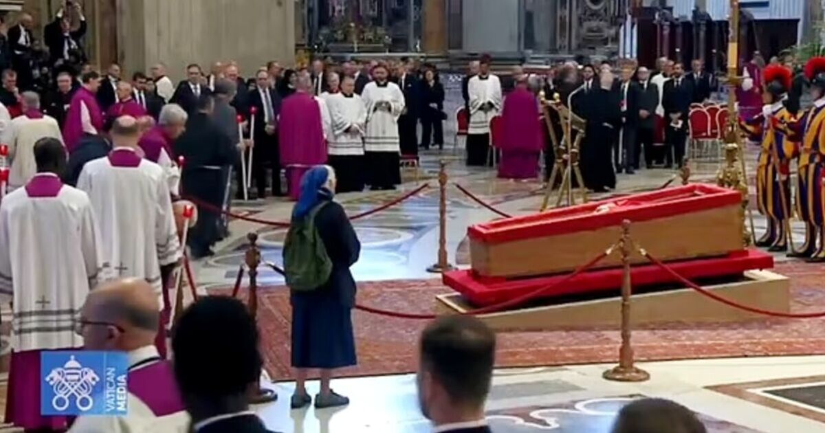 Pope Francis funeral updates: Heartwrenching moment nun breaks Vatican protocol for friend