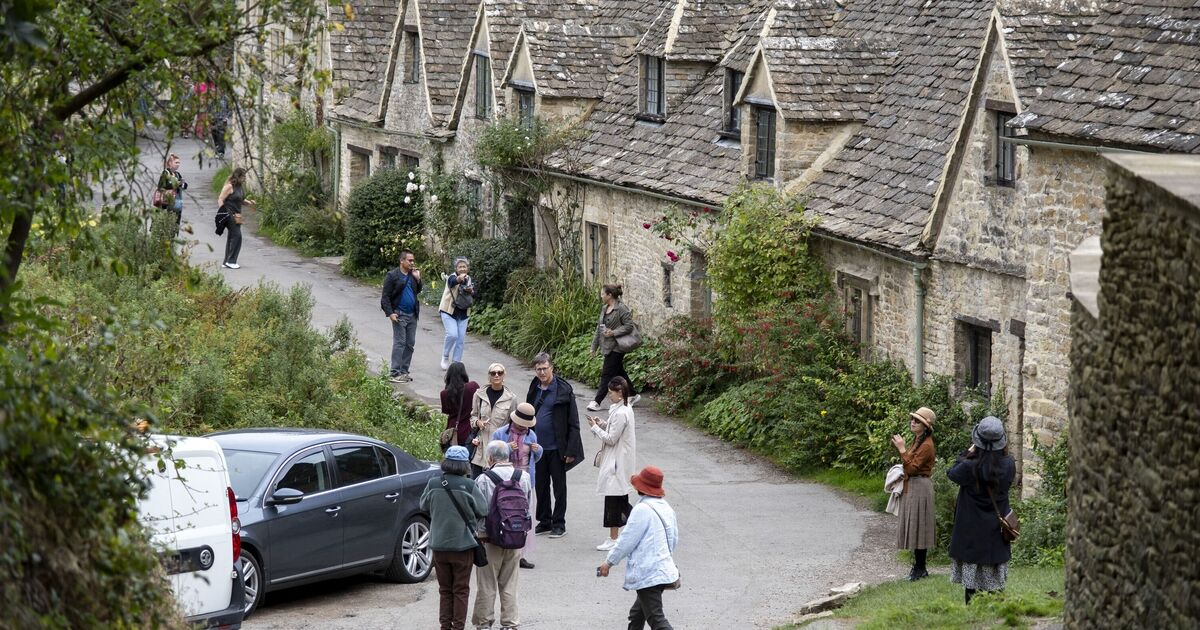 Parking bust-up in beautiful English village overrun by tourists