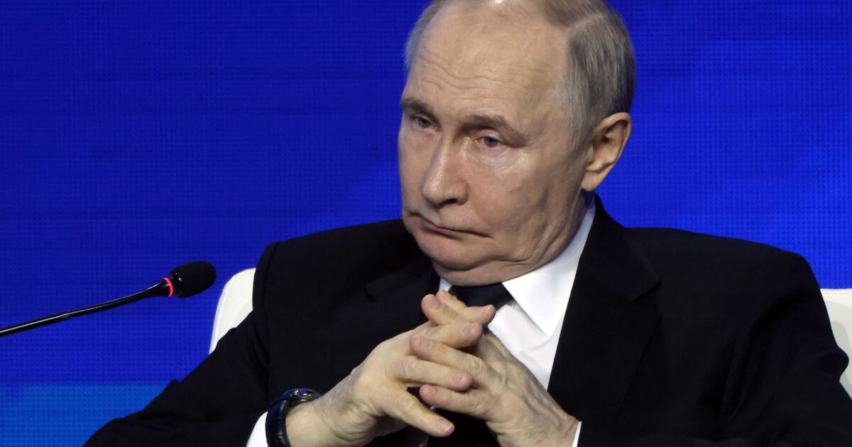 Russia economy meltdown as income tax to soar by 180% and businesses declare bankruptcy