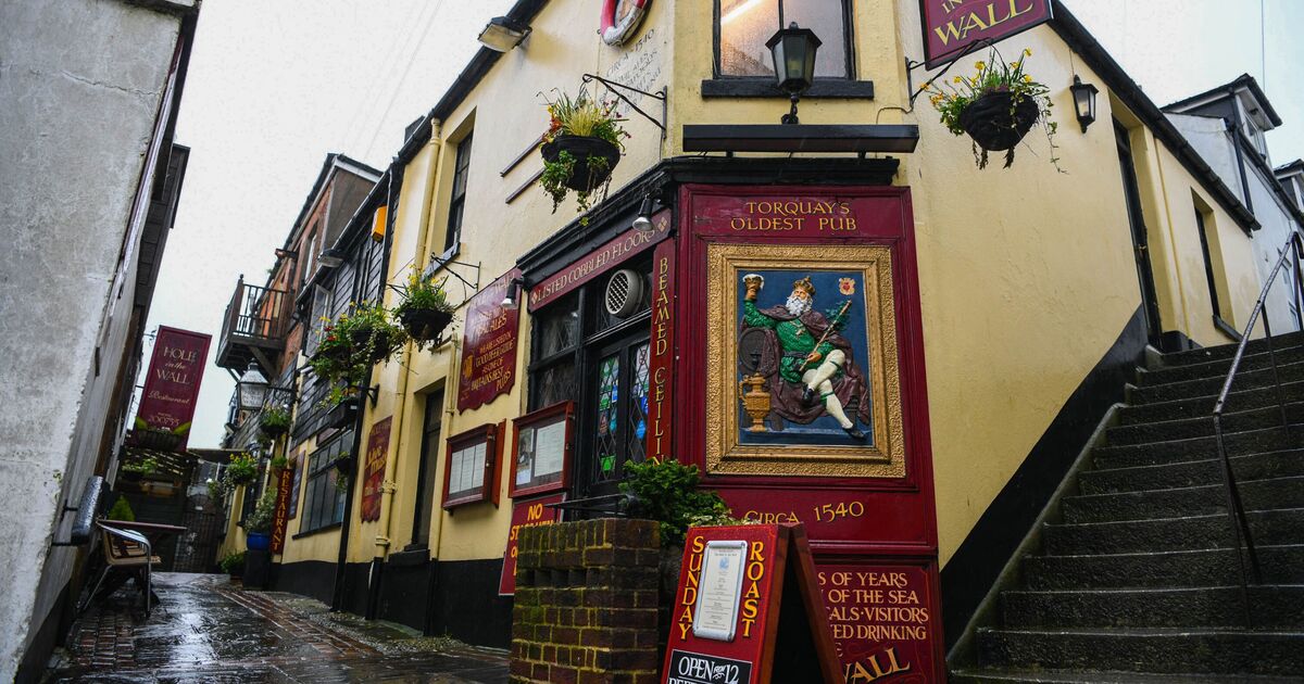 UK town&#039;s oldest pub closing after almost 500 years