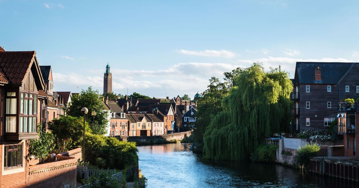 The UK&#039;s stunning little city with way less tourists than York, Bath or Oxford