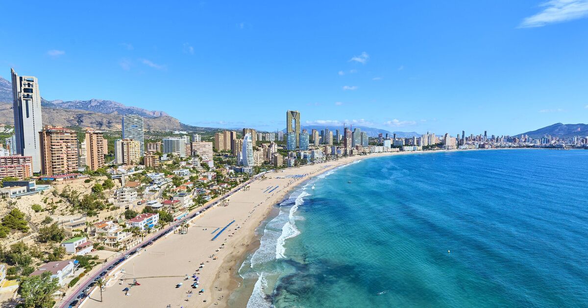 Important advice issued to anyone visiting beach in Benidorm