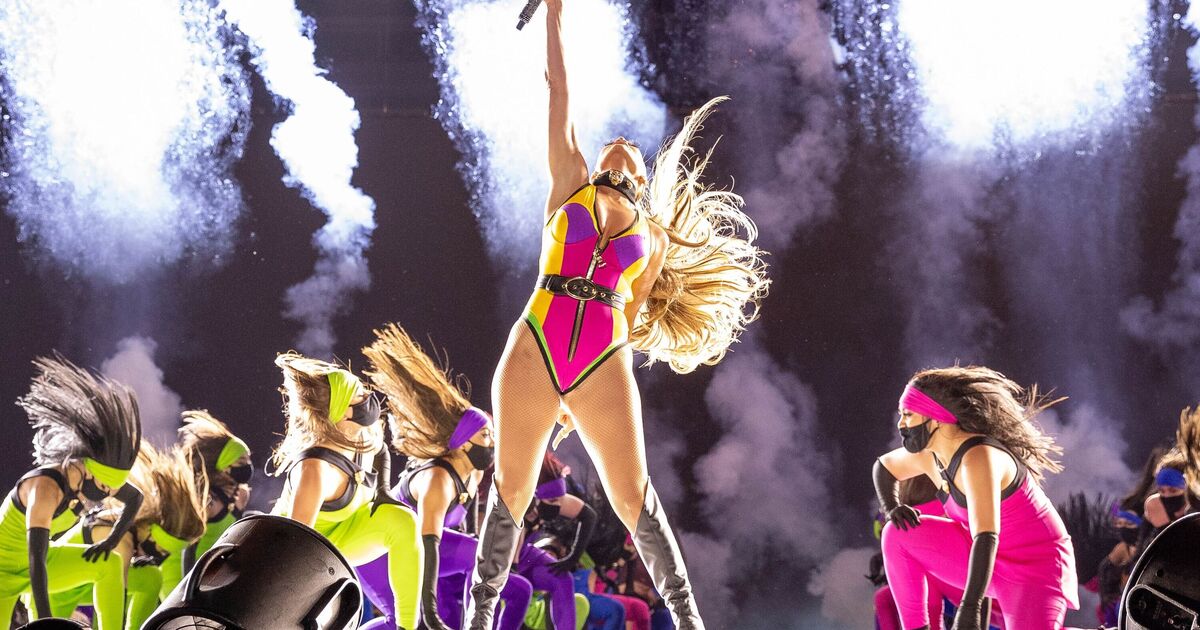 J.Lo takes the Red Sea by storm