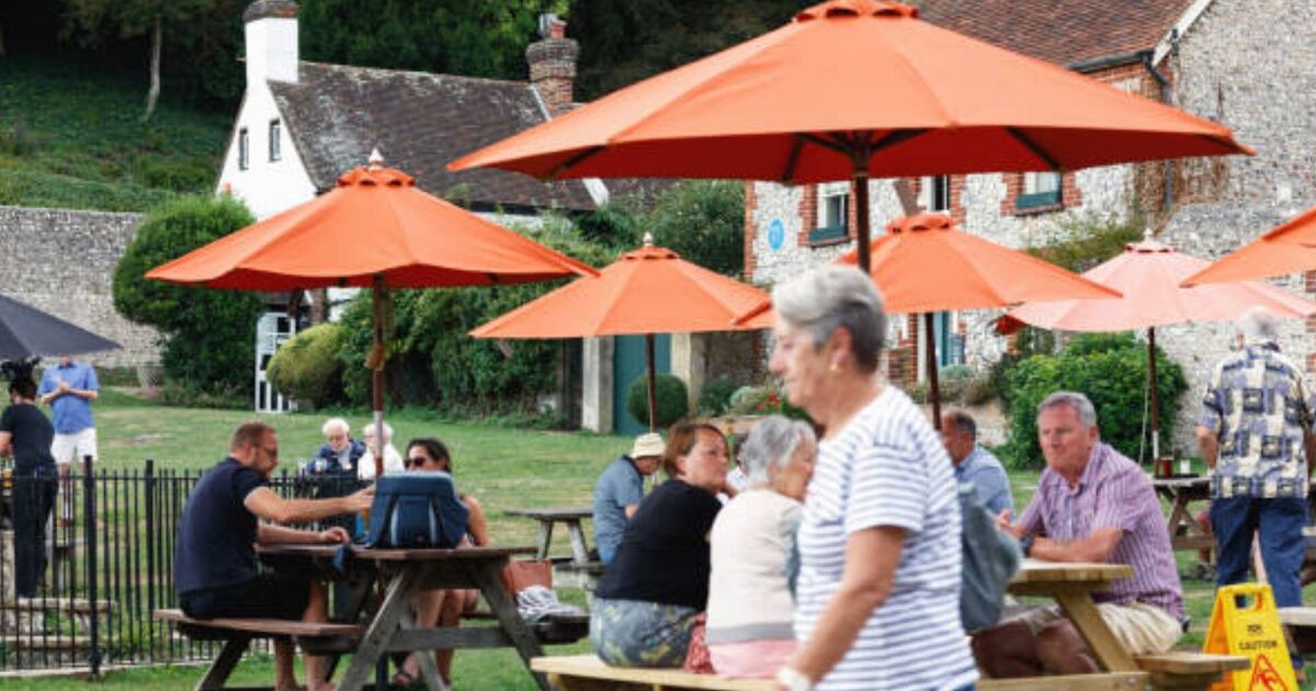 UK&#039;s 10 best pub beer gardens revealed - is your local on the list?