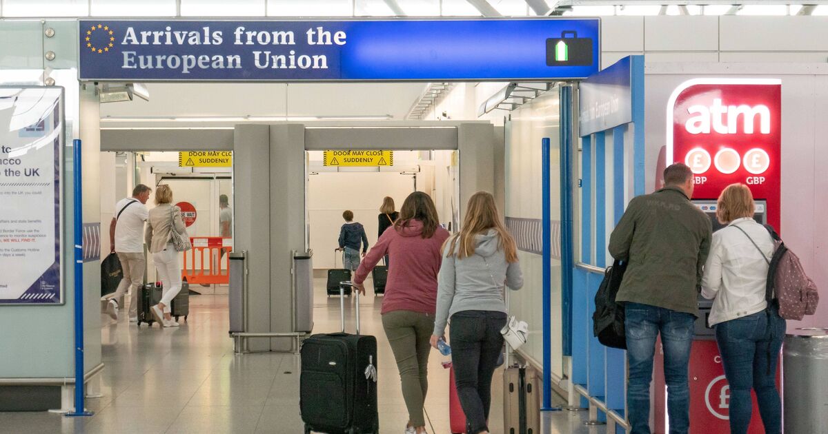 Brits returning to UK face £5,000 fine for 5 &#039;illegal&#039; items - even from duty free