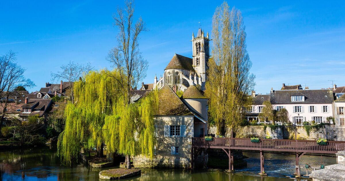 Famous tiny town just an hour from Paris that inspired masterpieces — few tourists